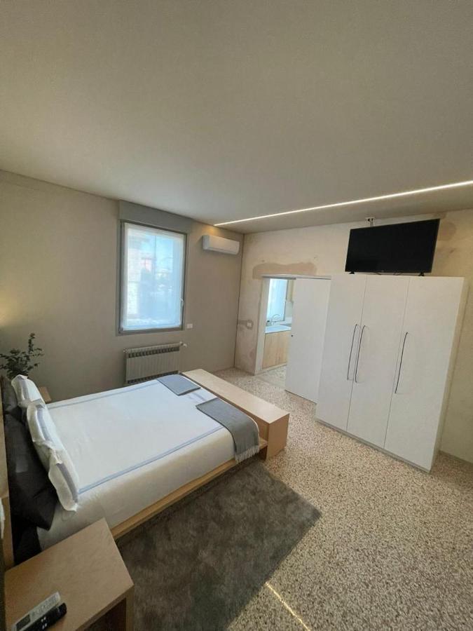 Apartamento La Mirage Desenzano del Garda Exterior foto